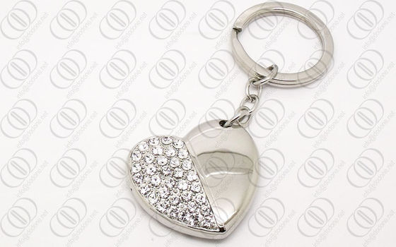 Forma de aço inoxidável Keychain do coração da jóia com os cristais claros de Swarovski